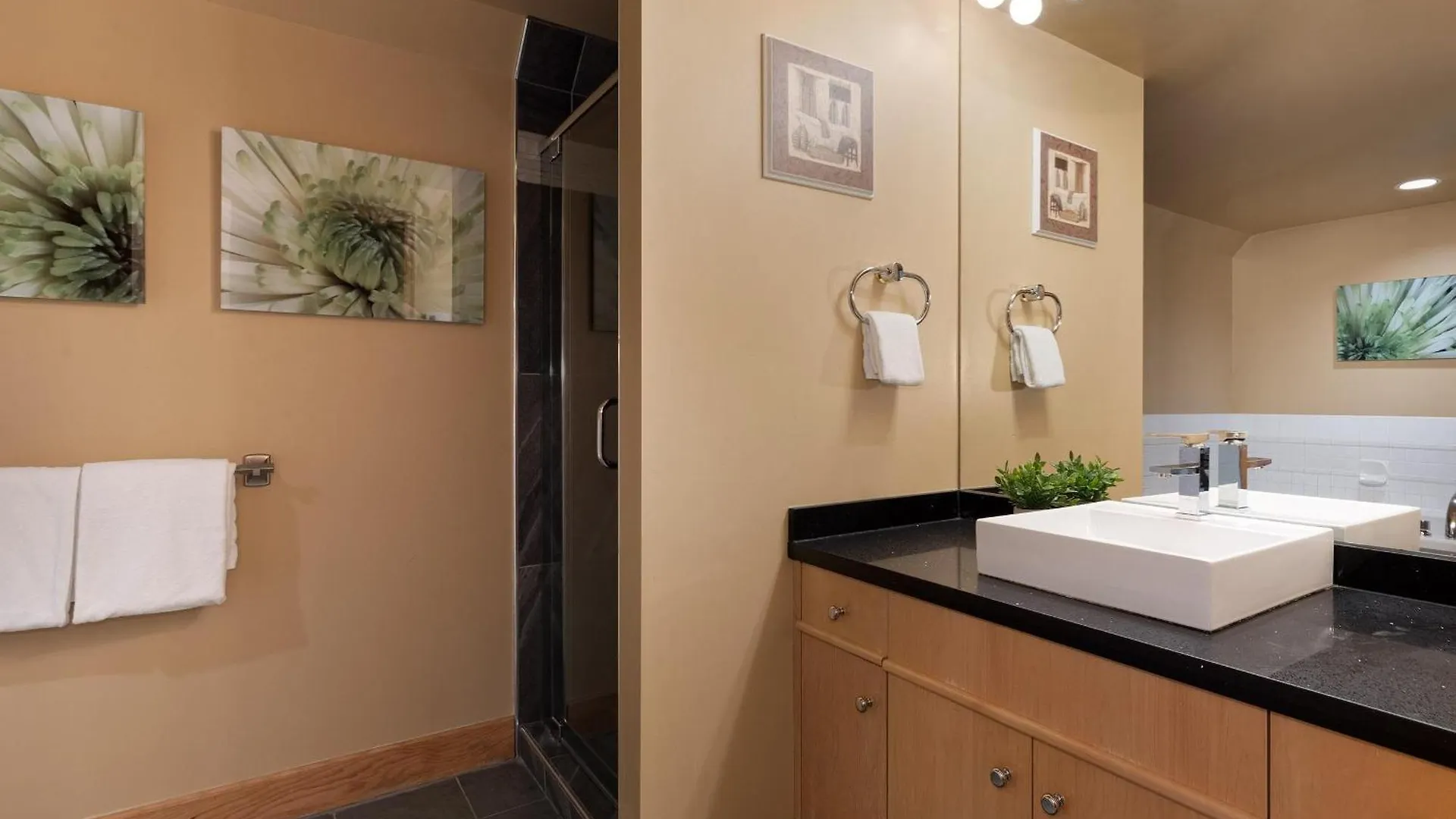 Alpine Greens 8 | Bright Townhome Near Blackcomb, Walk Or Shuttle To Skiing, Secure Parking Whistler