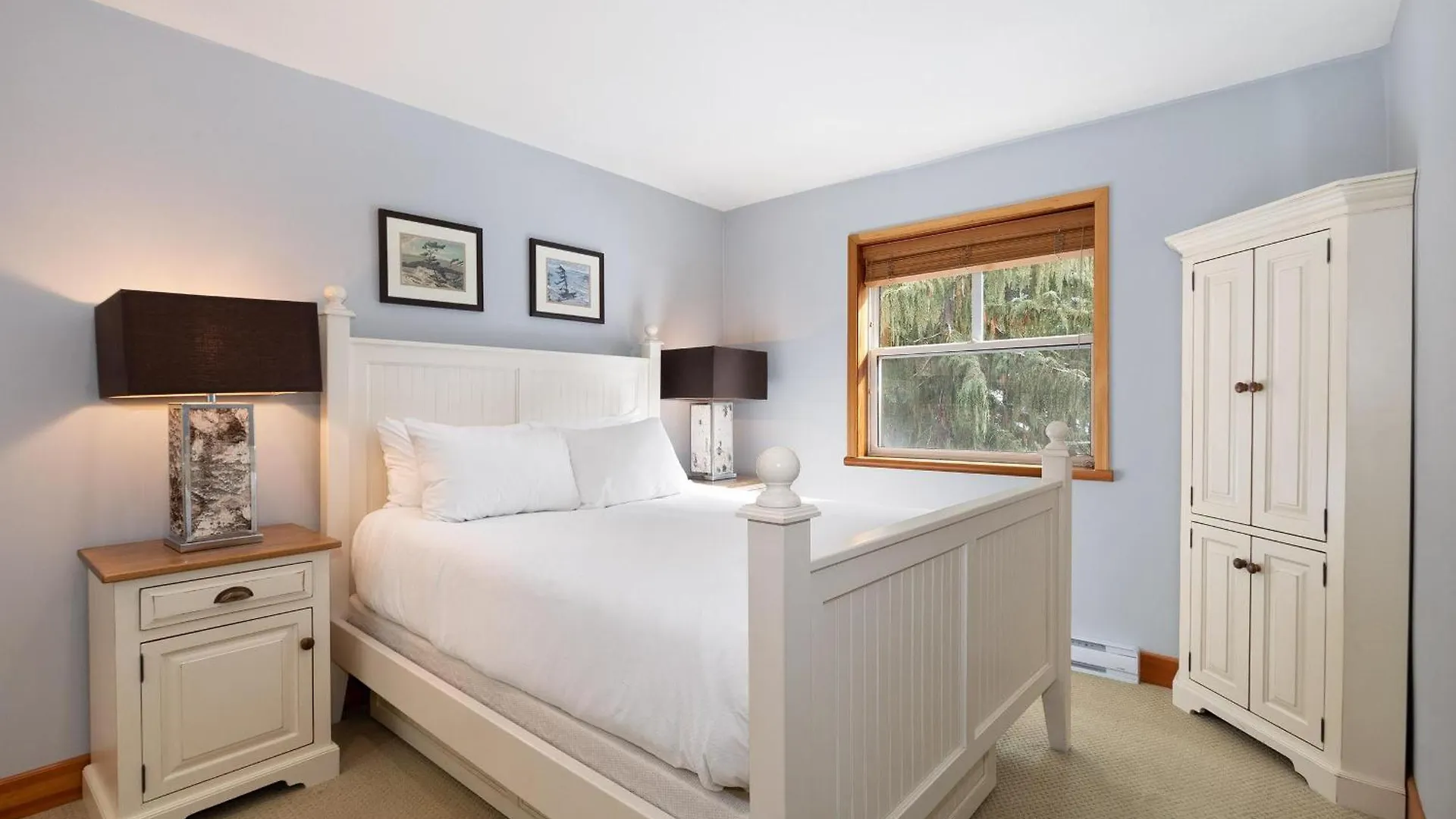 Alpine Greens 8 | Bright Townhome Near Blackcomb, Walk Or Shuttle To Skiing, Secure Parking Whistler 0*,