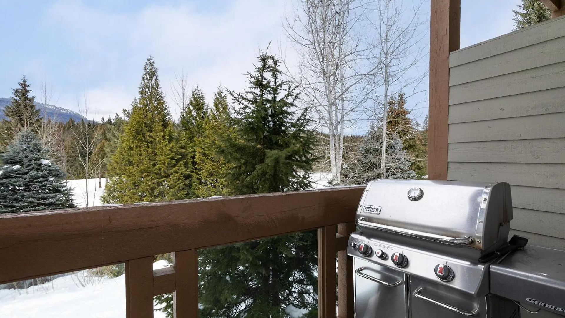Holiday home Alpine Greens 8 | Bright Townhome Near Blackcomb, Walk Or Shuttle To Skiing, Secure Parking Whistler Canada