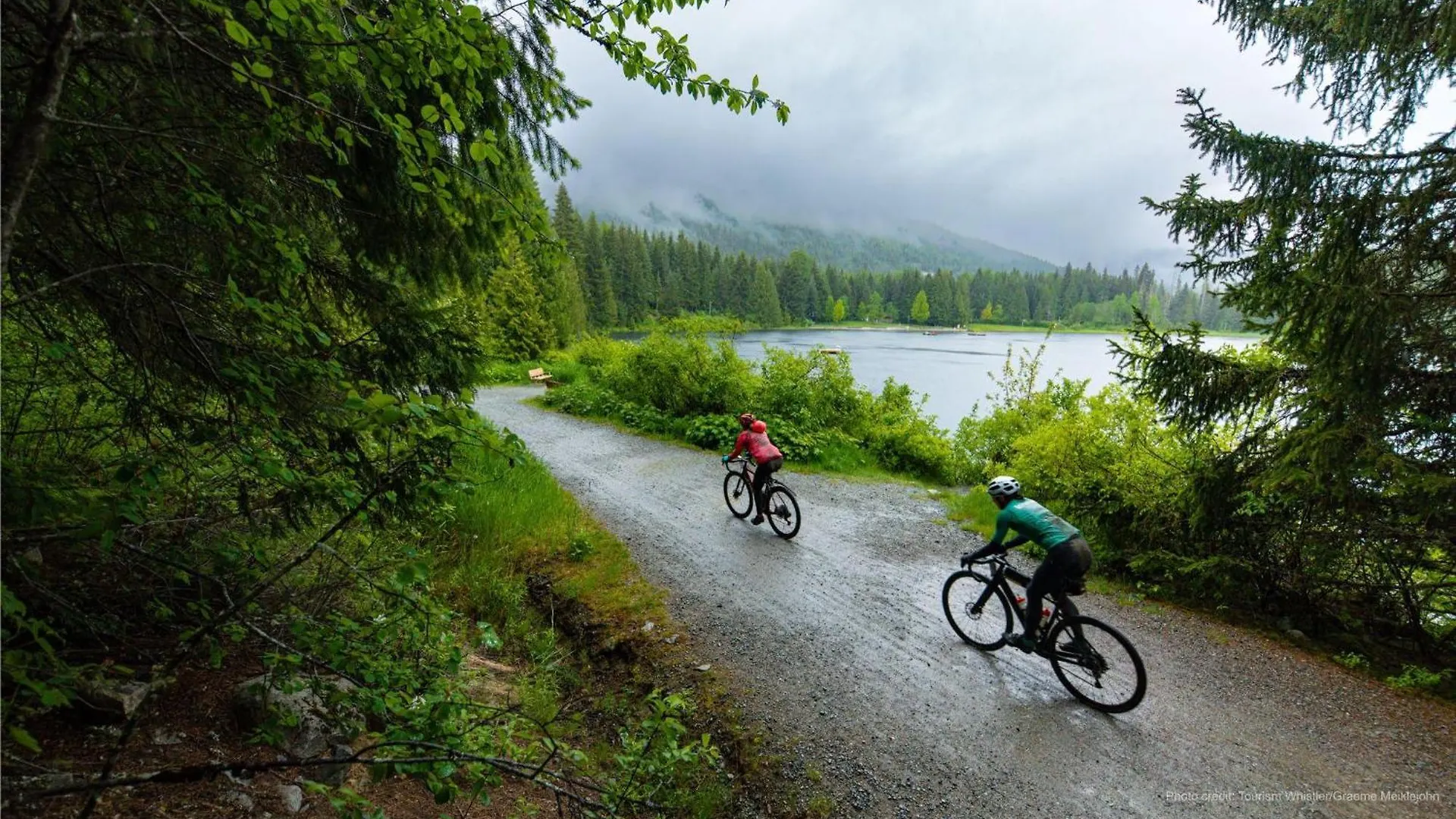 Alpine Greens 8 | Bright Townhome Near Blackcomb, Walk Or Shuttle To Skiing, Secure Parking Whistler